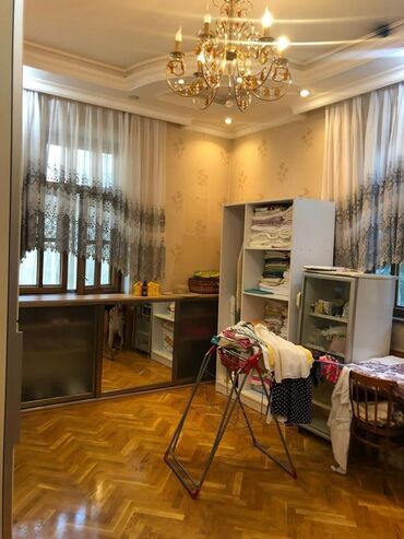 gencede: Bakıxanov qəs., 7 otaqlı, Yeni tikili, 500 kv. m