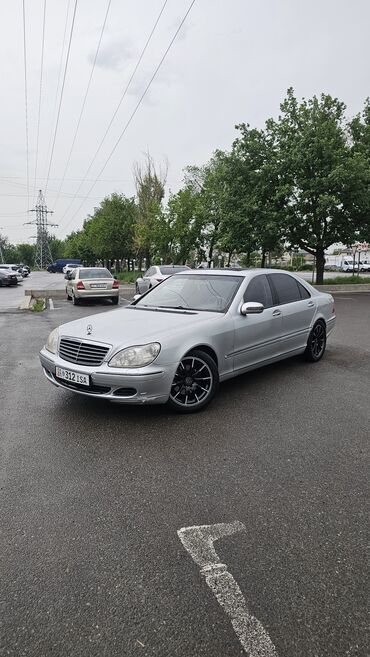 мерседес 220: Mercedes 220 S class рестайлинг Обьем 5.0 Матор 5+ Коробка 5+ Стоять
