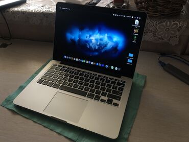 macbook 13 m1: Ультрабук, Apple, 8 ГБ ОЗУ, Intel Core i5, 13.3 ", Б/у, Для работы, учебы, память SSD