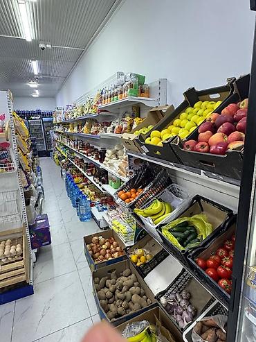 Продажа магазинов: Продаётся готовый продуктовый магазин в 5 микрорайон 19/3 дом Площадь — 5