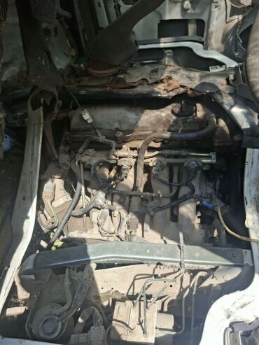 авто запчас бишкек: Бачок Nissan 1998 г., Япония