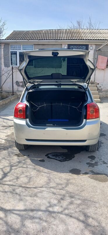 Toyota: Toyota Corolla: 1.6 l | 2006 il Hetçbek — 8
