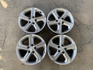 Литые Диски R 17 Hyundai, Комплект, отверстий - 5, Б/у