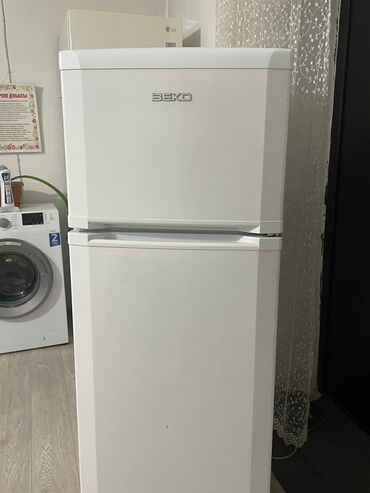 Техника и электроника: Холодильник Beko, Б/у, Двухкамерный