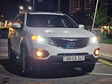 kredit maşinlar: Kia Sorento: 2 л | 2011 г. Универсал