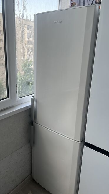 настольные газовые плиты: Холодильник Beko, Б/у, Двухкамерный, De frost (капельный), 60 * 180 *