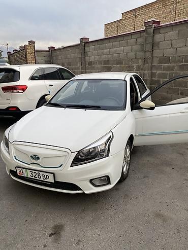 byd e5 цена в китае: BYD E5: 2018 г., Автомат, Электромобиль, Седан — 1