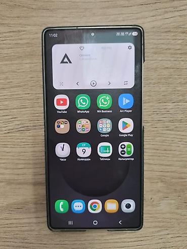 alcatel lucent: Смартфон Samsung Galaxy S25Ultra, цвет графитовый. 12/1024 привезён с — 1