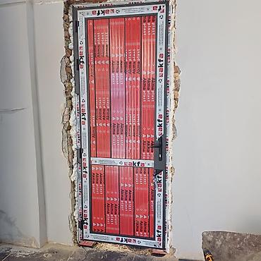 Готовые пластиковые окна: Пластик эшик терезелер МОСКИТНЫЕ СЕТКИ термо тёплая серия фасадное — 16