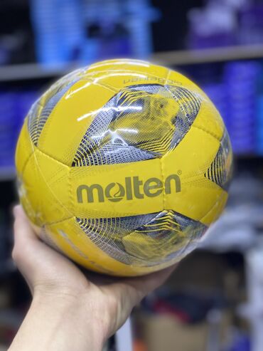 футбольные мячи: Молтен 4 Молтен 4 газон размер 4 › Газон мяч футбольный оригинал для