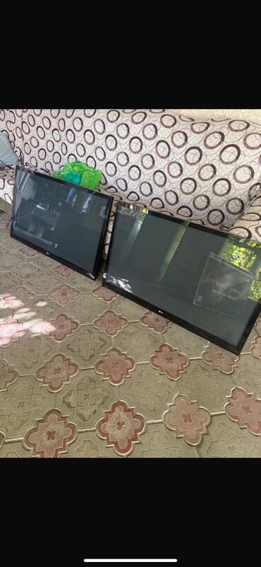 подставка для телевизора на стену цена: Два LED‑телевизора LG, диагональ ориентировочно 42–47 дюймов (формат