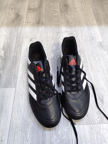 adidas x сороконожки: Продаю бутсы, размер 44 2/3 Adidas, кожа, оригинал, новые Цена 5000