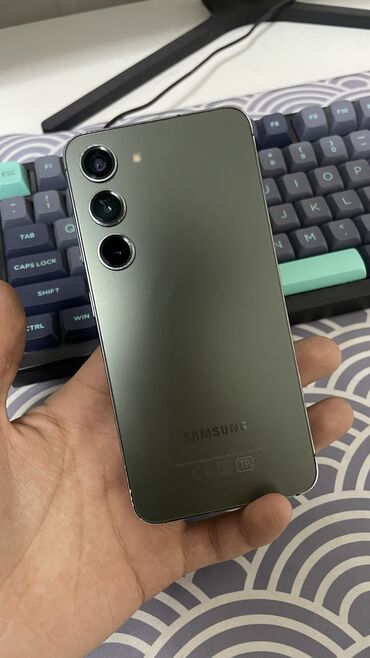 Samsung: Samsung Galaxy S23, Б/у, 256 ГБ, цвет - Серебристый, 1 SIM, 2 SIM — 4