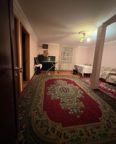 Günlük kirayə evlər: 300 kv. m, 8 otaq, Qaz — 8