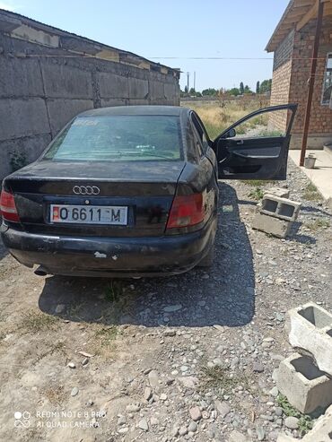 авто аварийных: Audi A4: 1996 г., 1.8 л, Механика, Бензин, Седан