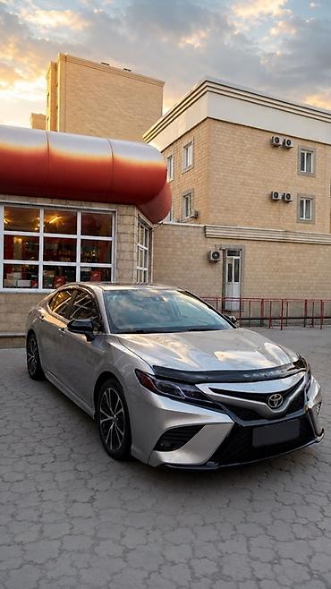 Ижарага берем Toyota Camry, Күнүмдүк, Айдоочусуз, | 18 жаштан баштап