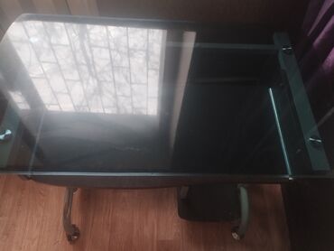 стекло на стол: Компьютерный Стол, цвет - Коричневый, Б/у