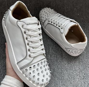 louboutin: Кроссовки, 38.5, 39, Christian Louboutin, Новый, цвет - Белый, Самовывоз — 3