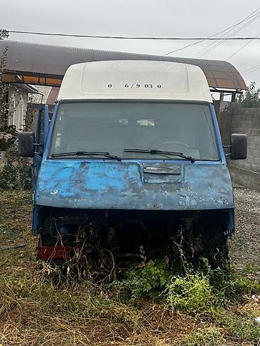 jeep grand cheroki: Mercedes-Benz : 1997 г., Механика, Бензин — 4