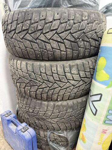 автозапчасти на корейские авто: Шины 285 / 50 / R 20, Зима, Б/у, Комплект, Внедорожные (АТ/МТ), Bridgestone