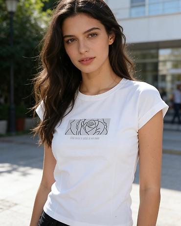 Majice kratkih rukava: Majice 
S M L 
Cena 2000 din — 3