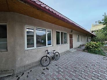 Продажа коттеджей и домов: 6 комнат и более, 207 м², 9 соток, Бишкек, Арча-Бешик ж/м Собственник — 6