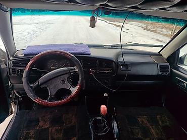 Volkswagen: Volkswagen Golf: 1994 г., 1.8 л, Механика, Бензин, Хэтчбэк at lalafo.kg — 6 Volkswagen: Volkswagen Golf: 1994 г., 1.8 л, Механика, Бензин, Хэтчбэк — 6