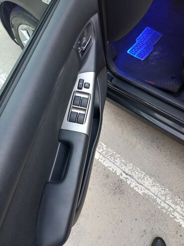 Toyota: Toyota Corolla Verso: 1.4 l | 2006 il Hetçbek — 9