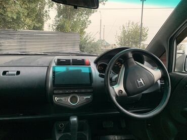пульт управления компьютером: Honda (правый руль), салон хэтчбека/компакт-кара. Особенности и