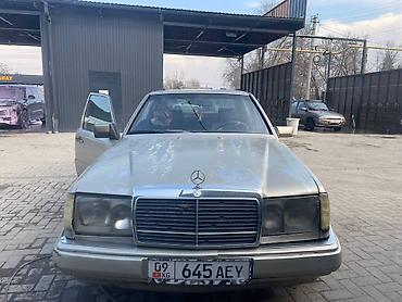 124 мер: Mercedes-Benz E-Class: 1990 г., 2 л, Механика, Бензин, Седан — 1