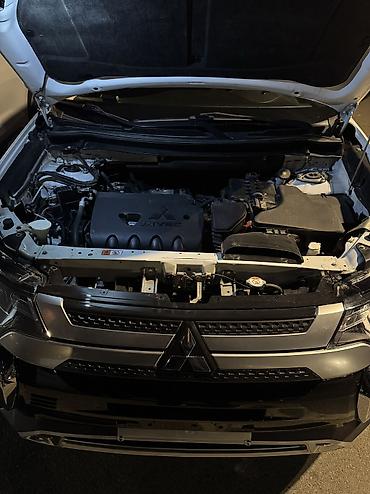 subaru oudback: Mitsubishi Outlander: 2020 г., 2.4 л, Вариатор, Бензин, Кроссовер — 3