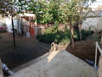 Həyət evləri və villaların satışı: Balaxanı qəs. 4 otaqlı, 200 kv. m, Kredit yoxdur, Orta təmir -da lalafo.az — 5 Həyət evləri və villaların satışı: Balaxanı qəs. 4 otaqlı, 200 kv. m, Kredit yoxdur, Orta təmir — 5