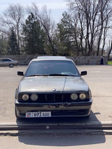bmw e34 цена в бишкеке: BMW 520: 1992 г., 2 л, Механика, Бензин, Седан