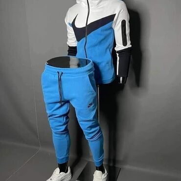 Trenerke: Veličine od S do 2XL
Cena 4400 din — 1