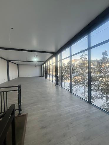 Аренда магазинов: Магазин, Отдельностоящий магазин, 210 м² Не действующий, Без оборудования, С ремонтом, Электричество, Отопление, Вода, 1 линия — 4