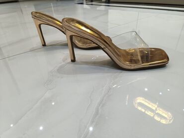 Basanoşka və səndəllər: Ölçü: 39, rəng - Sarı, Yeni — 6