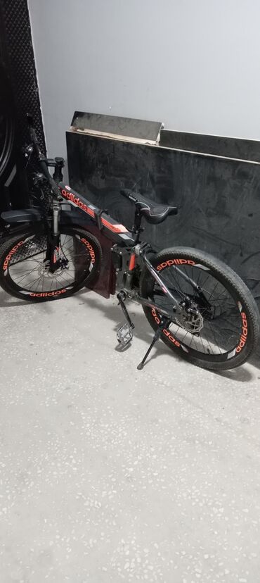 Uşaq velosipedləri: İşlənmiş İki təkərli Uşaq velosipedi Adidas, 24", sürətlərin sayı: 7, Ünvandan götürmə