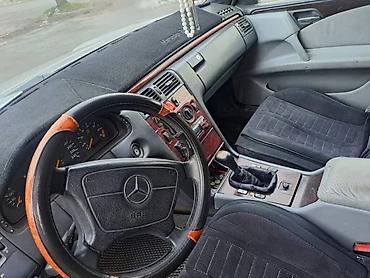 Mercedes-Benz: Mercedes-Benz E-Class: 1995 г., 2.3 л, Механика, Газ, Седан — 4