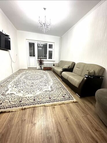 muzhskie futbolki white house: 3 комнаты, 80 м², 106 серия, 5 этаж, Косметический ремонт