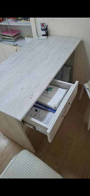 Masalar: İki model yazı masası satılır: 1) İkinefərlik yazı masası - Ölçü: 80 — 4