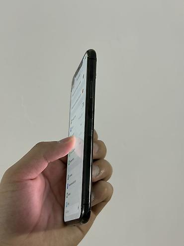 Apple iPhone: IPhone 11 Pro Max, 256 ГБ, 72 % — 9