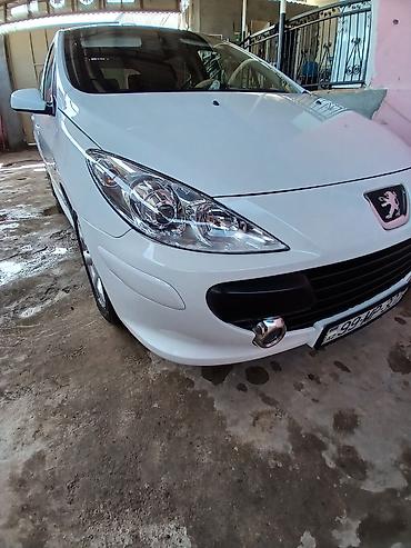 99 maşını: Peugeot 307: 2 l | 2005 il 150000 km Hetçbek — 2