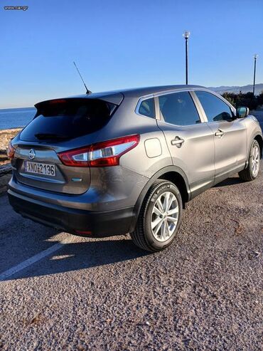 Nissan: Nissan Qashqai: 1.5 l. | 2015 έ. SUV/4x4 — 7