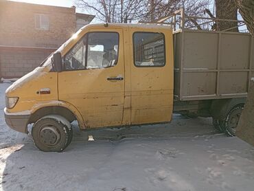 Легкий грузовой транспорт: Легкий грузовик, Mercedes-Benz, Дубль, Б/у