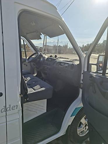 Легкий грузовой транспорт: Легкий грузовик, Mercedes-Benz — 10