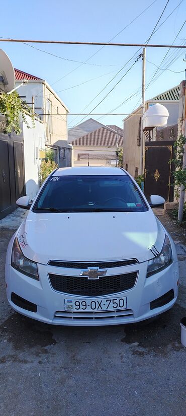 maşın radiatoru: Chevrolet Cruze: 1.4 l | 2013 il | 228742 km Hetçbek