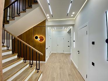 Продажа домов: Дом, 245 м², 5 комнат, Агентство недвижимости, Дизайнерский ремонт — 1