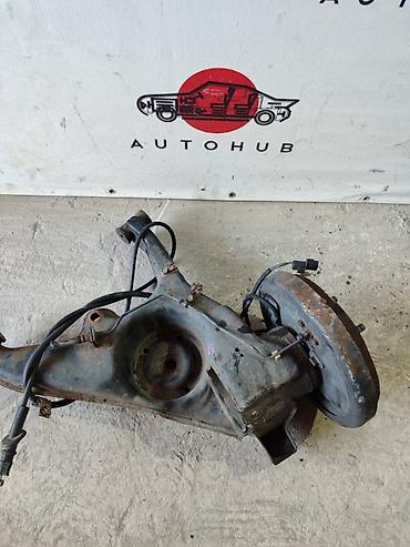 Задняя правая Ступица Mitsubishi 2003 г., Б/у, Оригинал, Япония