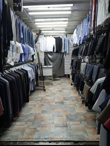 место для одежды: Продаю Торговый контейнер, С местом, 20 тонн, С оборудованием