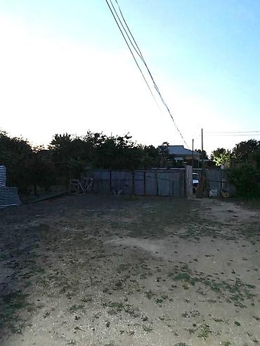 Həyət evləri və villalar: 🏡 Satılır – 16 sot həyət evi 📍 Ünvan: Köhnə Suraxanı ✅ Həyətdə — 2